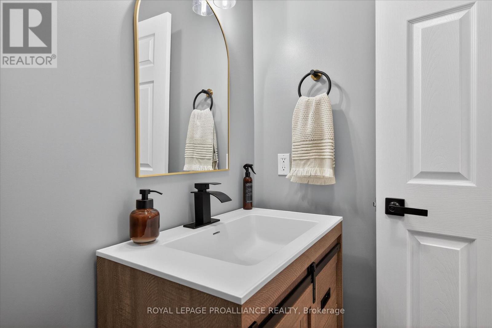 18 - 50 Lockside Drive, Peterborough (Otonabee Ward 1), Ontario  K9J 8T1 - Photo 27 - X12909898