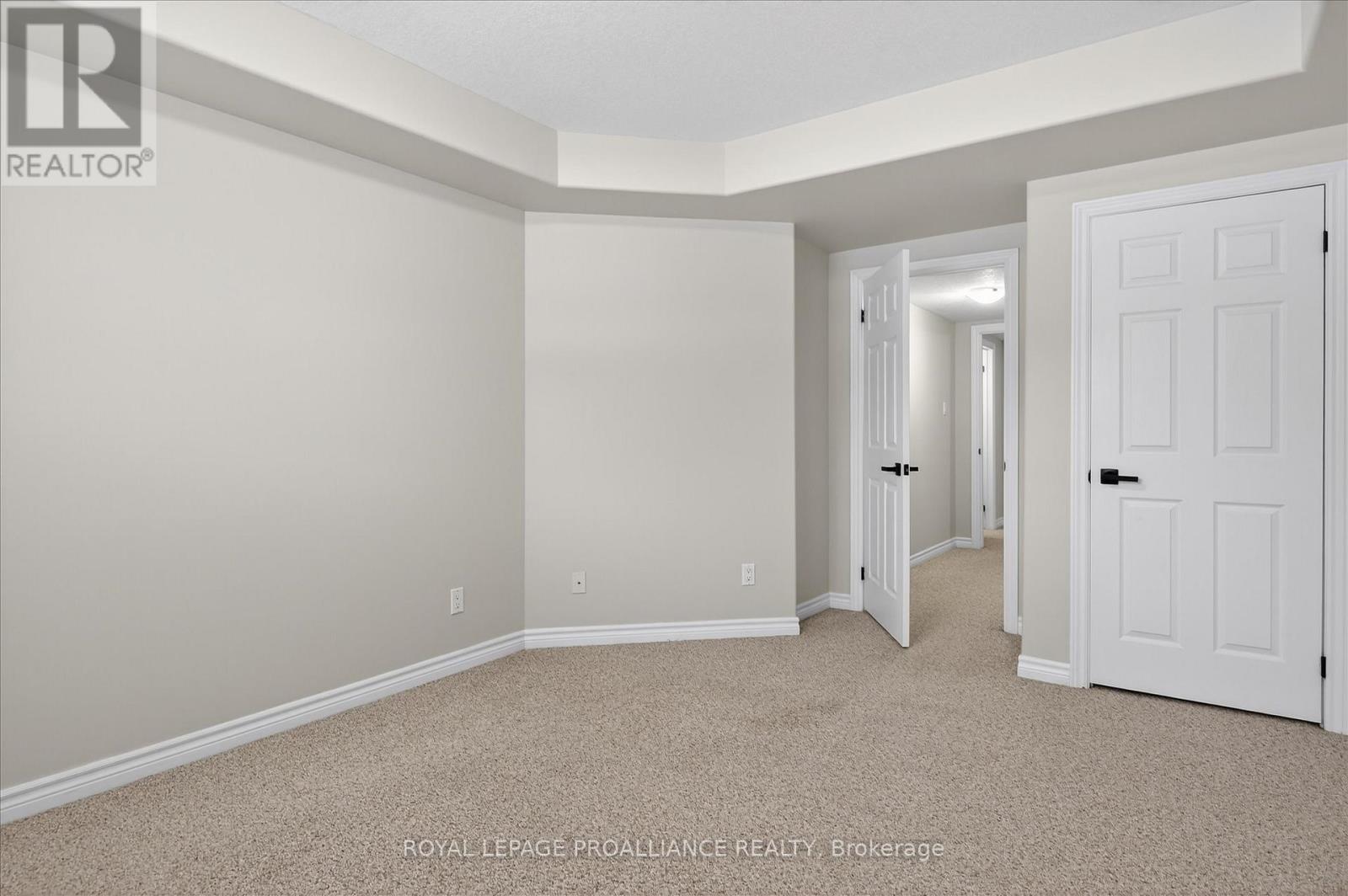 18 - 50 Lockside Drive, Peterborough (Otonabee Ward 1), Ontario  K9J 8T1 - Photo 44 - X12909898