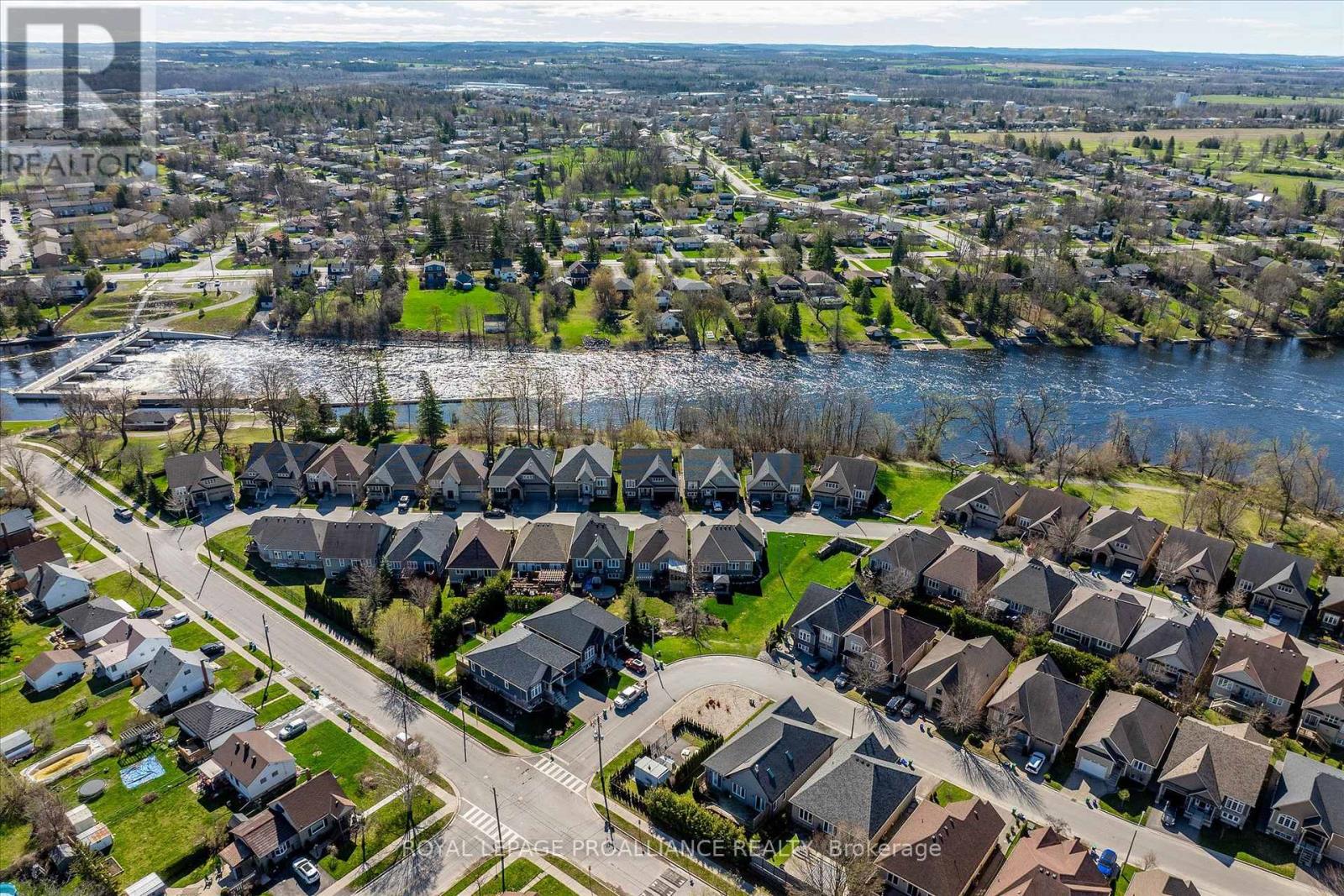 18 - 50 Lockside Drive, Peterborough (Otonabee Ward 1), Ontario  K9J 8T1 - Photo 48 - X12909898