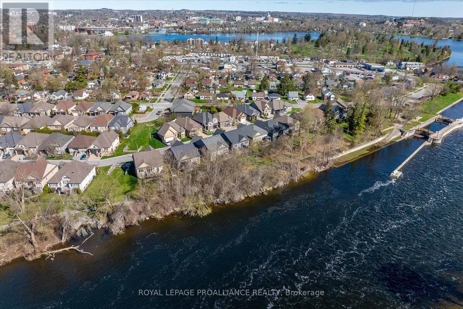 18 - 50 Lockside Drive, Peterborough (Otonabee Ward 1), Ontario  K9J 8T1 - Photo 50 - X12909898