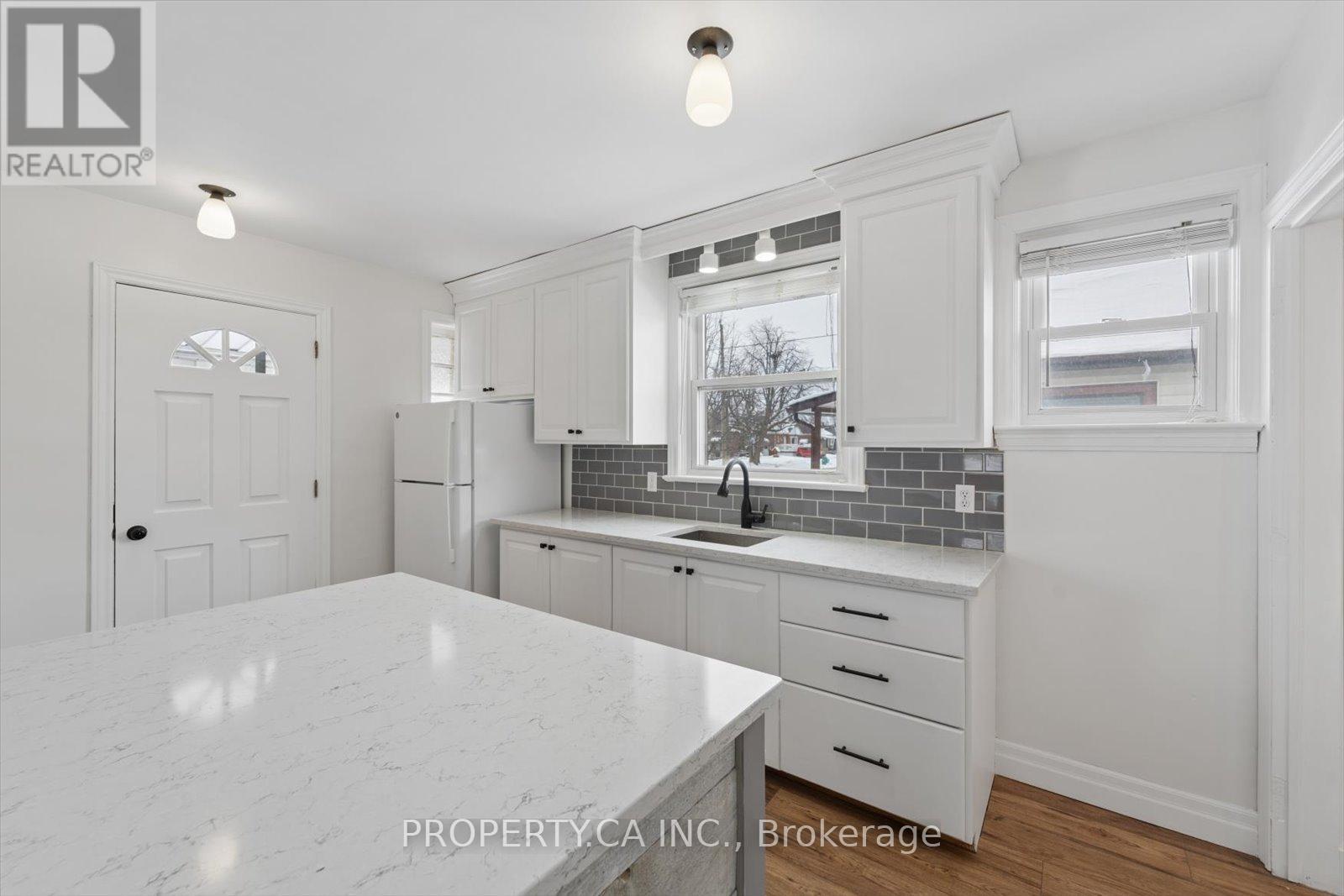 606 St Catherine Street, Peterborough (Otonabee Ward 1), Ontario  K9J 4Z5 - Photo 10 - X12909718