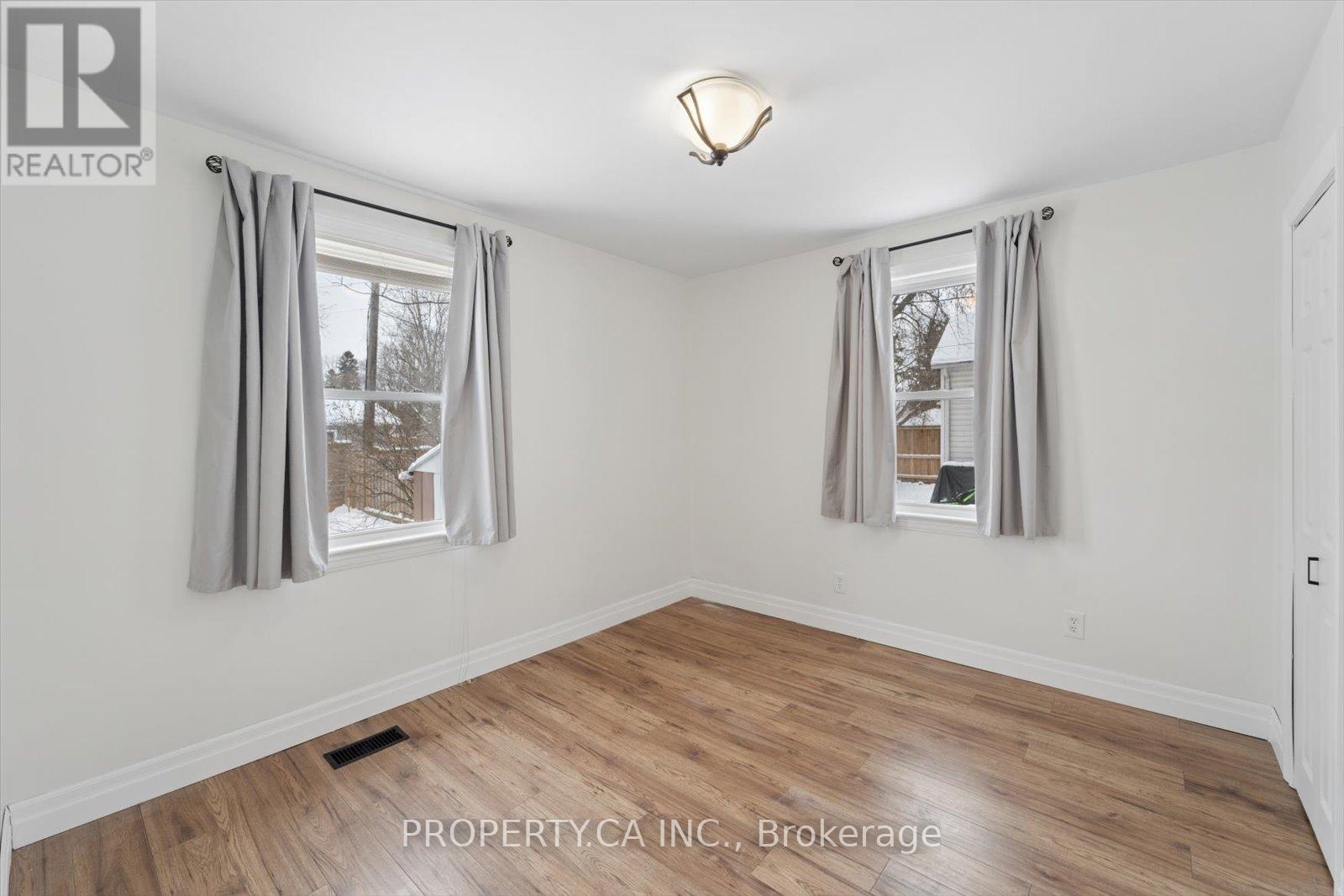 606 St Catherine Street, Peterborough (Otonabee Ward 1), Ontario  K9J 4Z5 - Photo 17 - X12909718