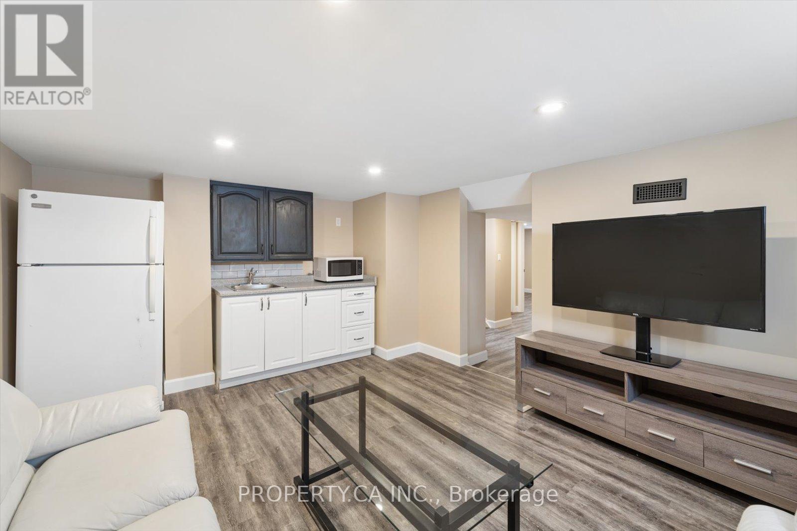 606 St Catherine Street, Peterborough (Otonabee Ward 1), Ontario  K9J 4Z5 - Photo 22 - X12909718