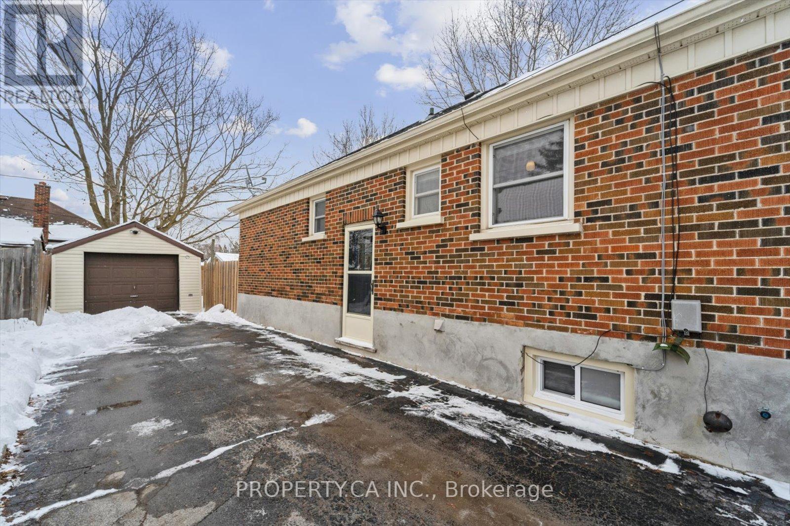 606 St Catherine Street, Peterborough (Otonabee Ward 1), Ontario  K9J 4Z5 - Photo 28 - X12909718