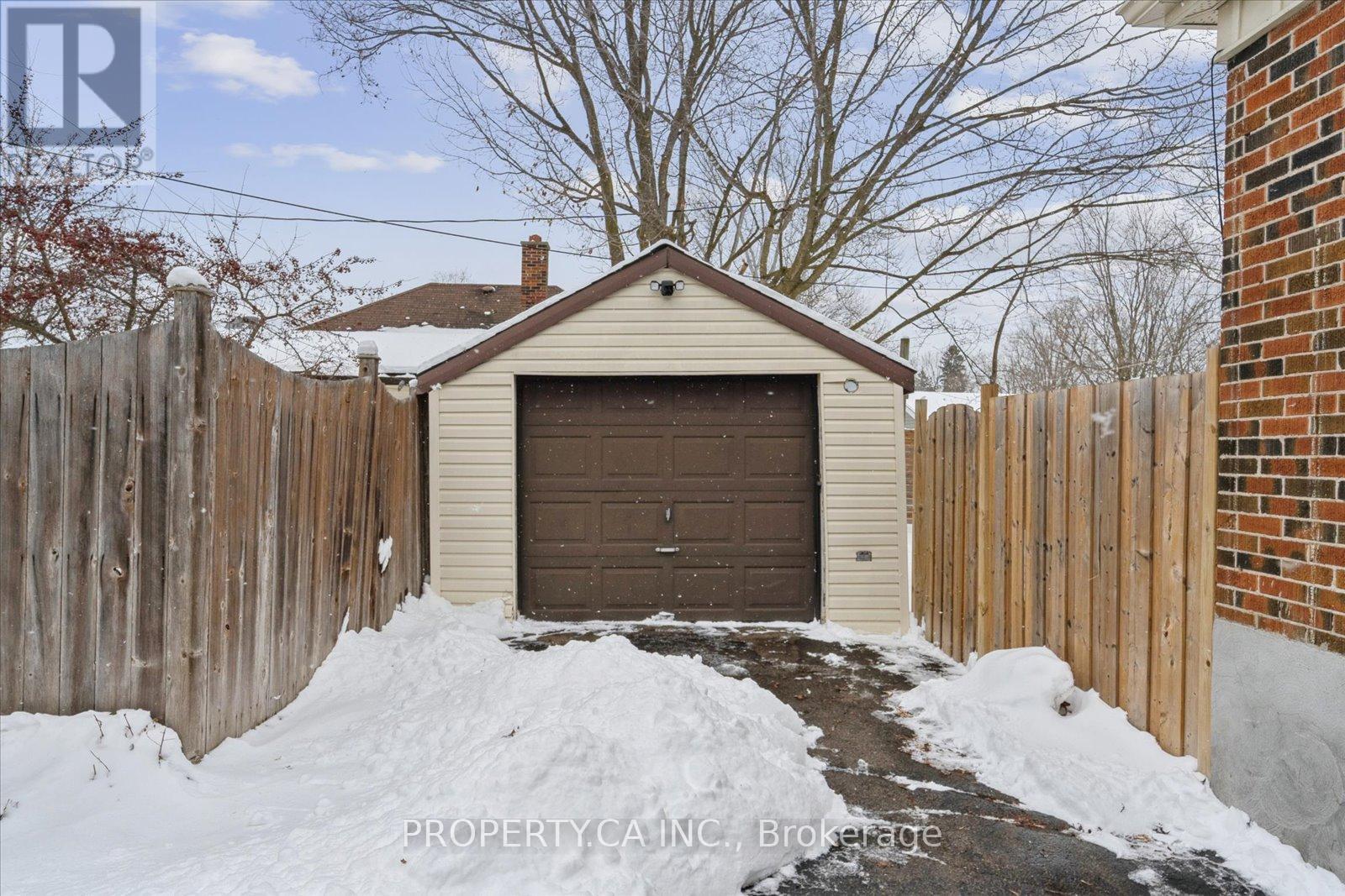 606 St Catherine Street, Peterborough (Otonabee Ward 1), Ontario  K9J 4Z5 - Photo 29 - X12909718