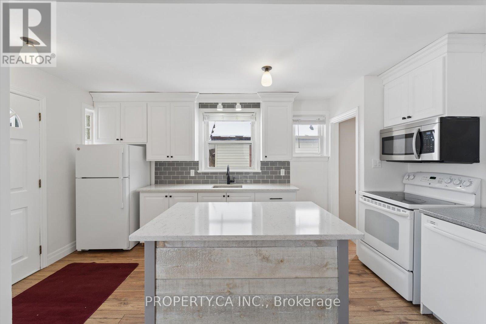 606 St Catherine Street, Peterborough (Otonabee Ward 1), Ontario  K9J 4Z5 - Photo 9 - X12909718