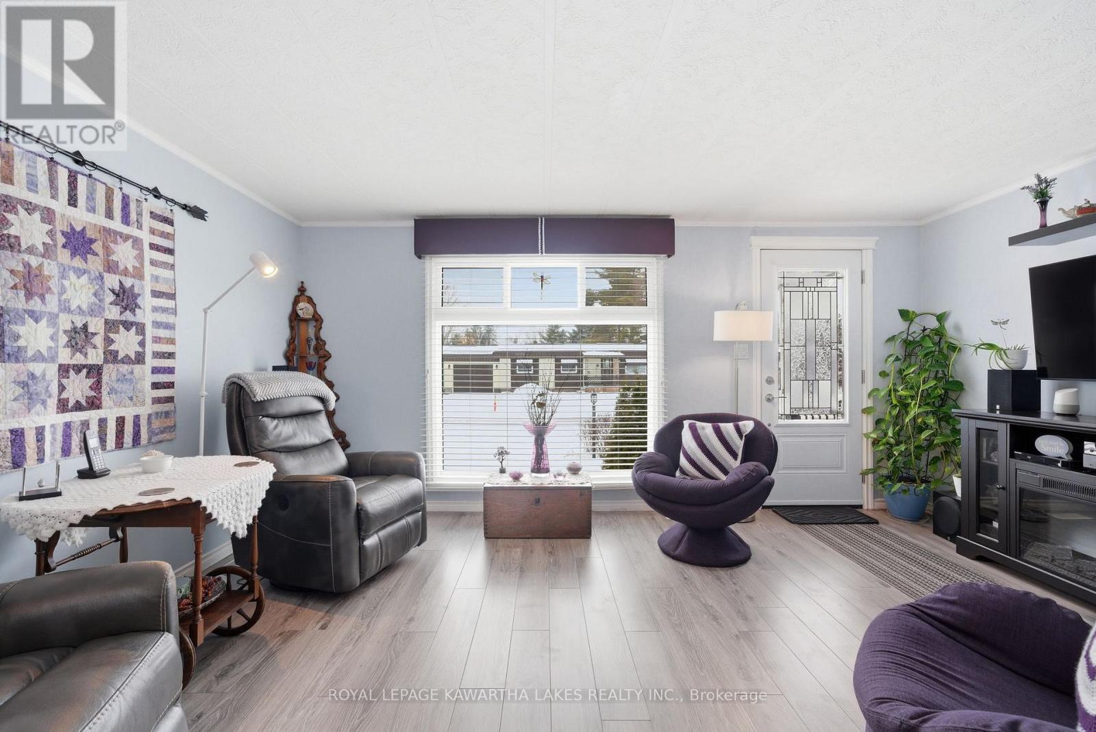 21 Cedar Street, Kawartha Lakes (Fenelon), Ontario  K9V 4R1 - Photo 11 - X12910058