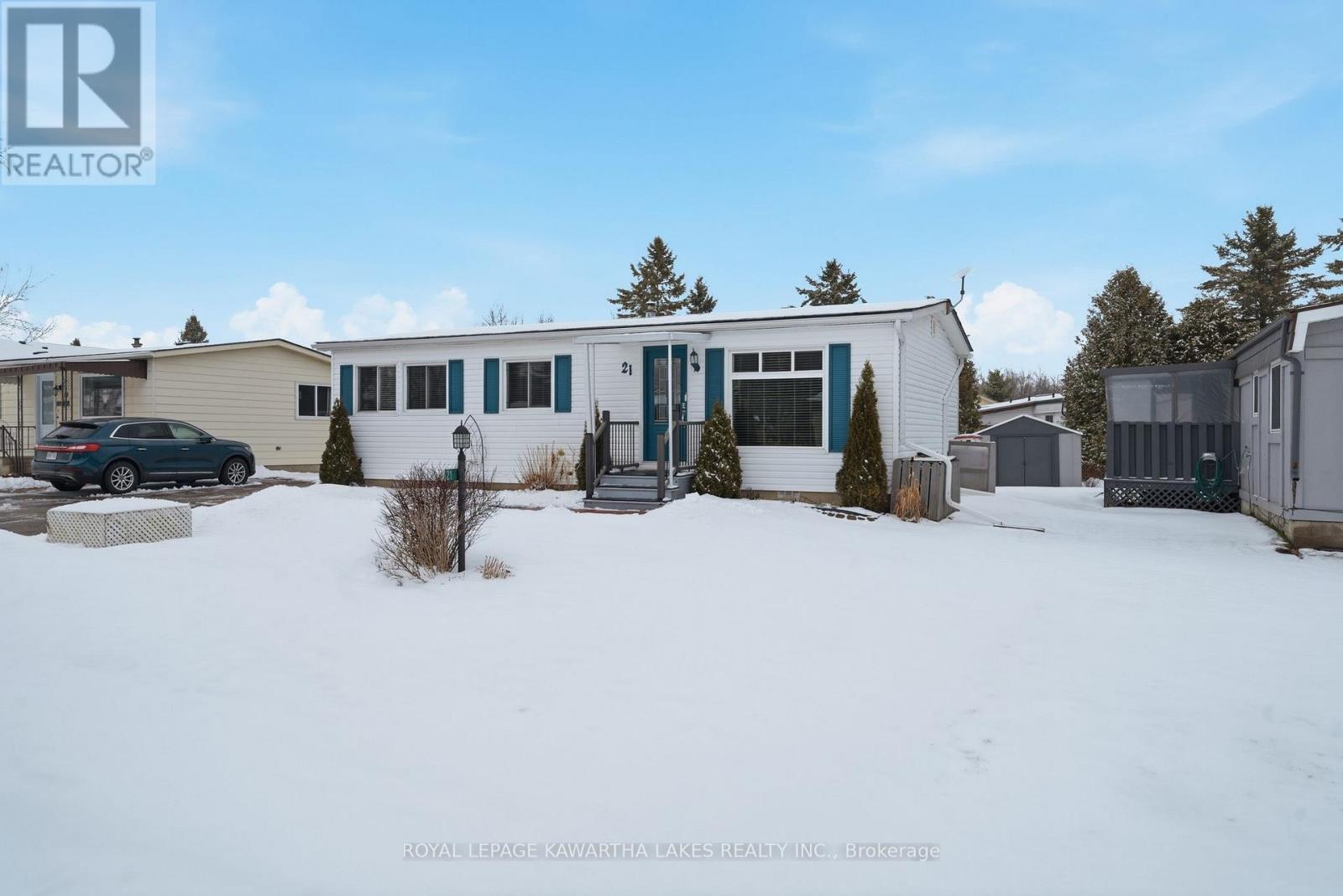 21 Cedar Street, Kawartha Lakes (Fenelon), Ontario  K9V 4R1 - Photo 2 - X12910058