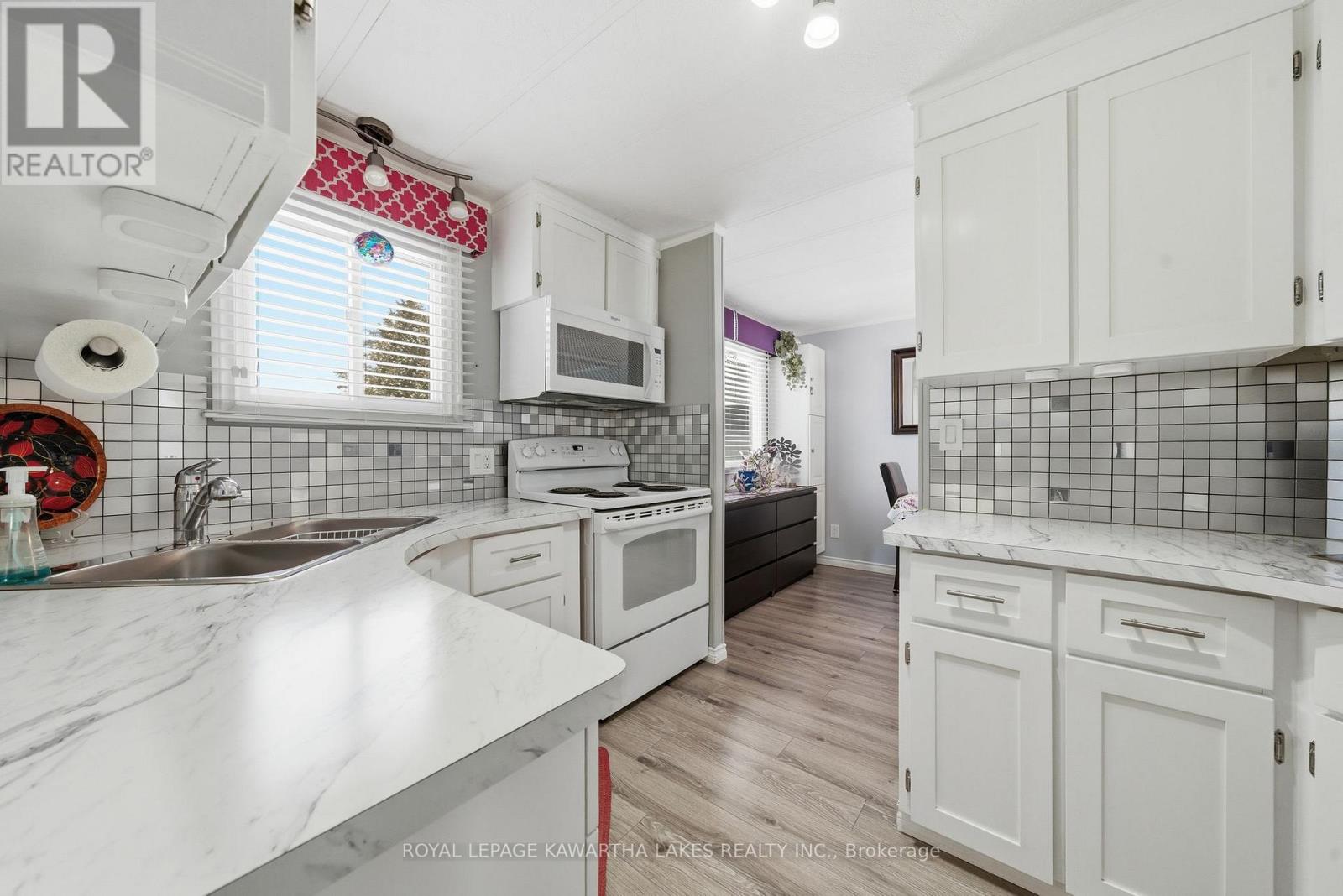 21 Cedar Street, Kawartha Lakes (Fenelon), Ontario  K9V 4R1 - Photo 20 - X12910058