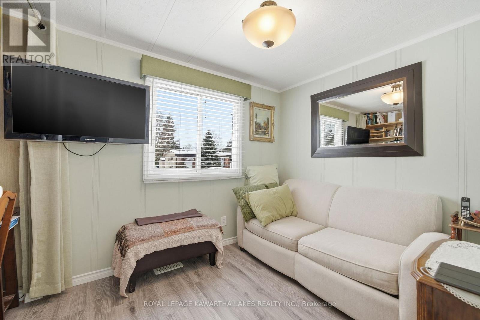 21 Cedar Street, Kawartha Lakes (Fenelon), Ontario  K9V 4R1 - Photo 29 - X12910058