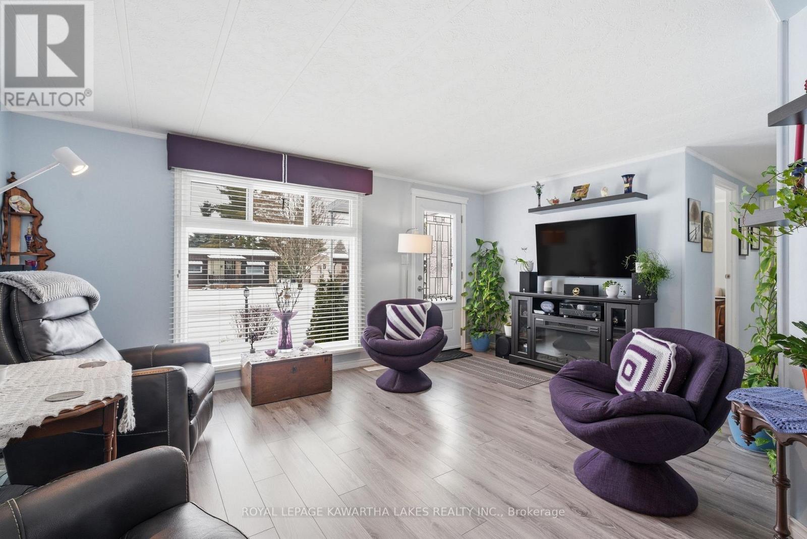 21 Cedar Street, Kawartha Lakes (Fenelon), Ontario  K9V 4R1 - Photo 9 - X12910058