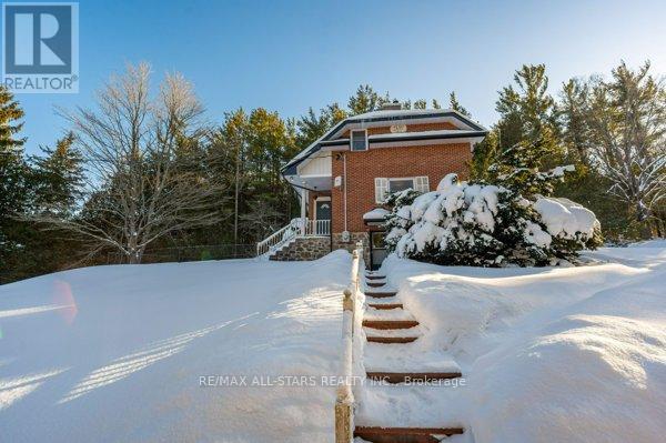 421 Hayes Line, Cavan Monaghan (Cavan Twp), Ontario  K0L 2W0 - Photo 2 - X12910990