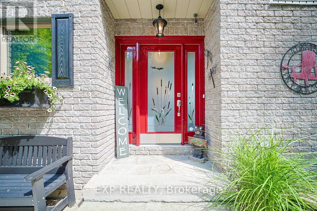 27 Sylvan Drive, North Kawartha, Ontario  K0L 1A0 - Photo 6 - X12911020