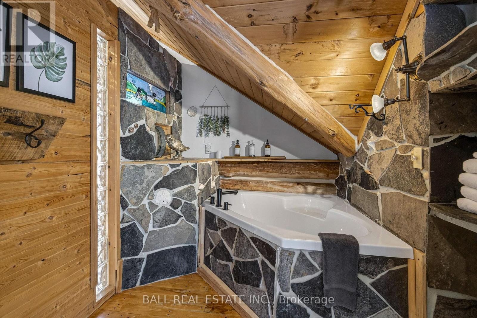 4107 County Rd 507, Trent Lakes, Ontario  K0L 1J0 - Photo 22 - X12911790