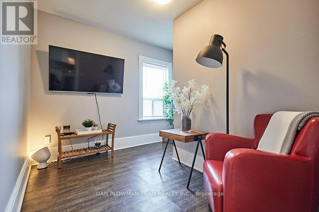 20 Queen Street, Kawartha Lakes (Lindsay), Ontario  K9V 1E9 - Photo 25 - X12912390