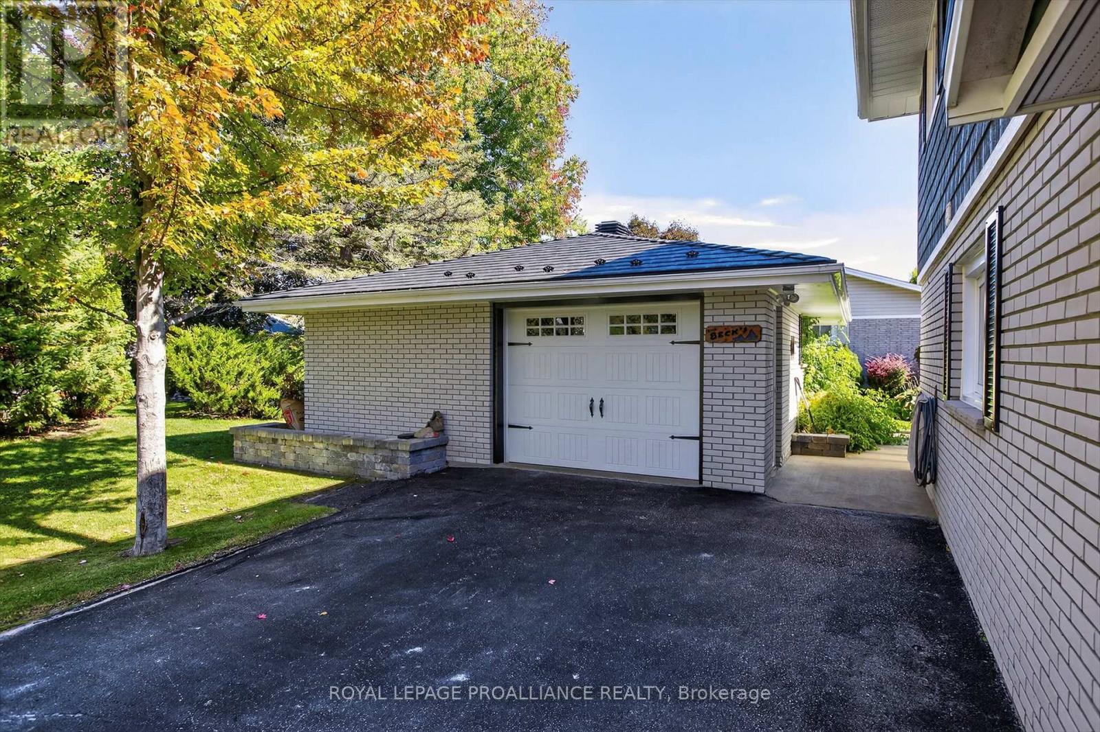 49 Trent Drive, Trent Hills (Campbellford), Ontario  K0L 1L0 - Photo 41 - X12913046