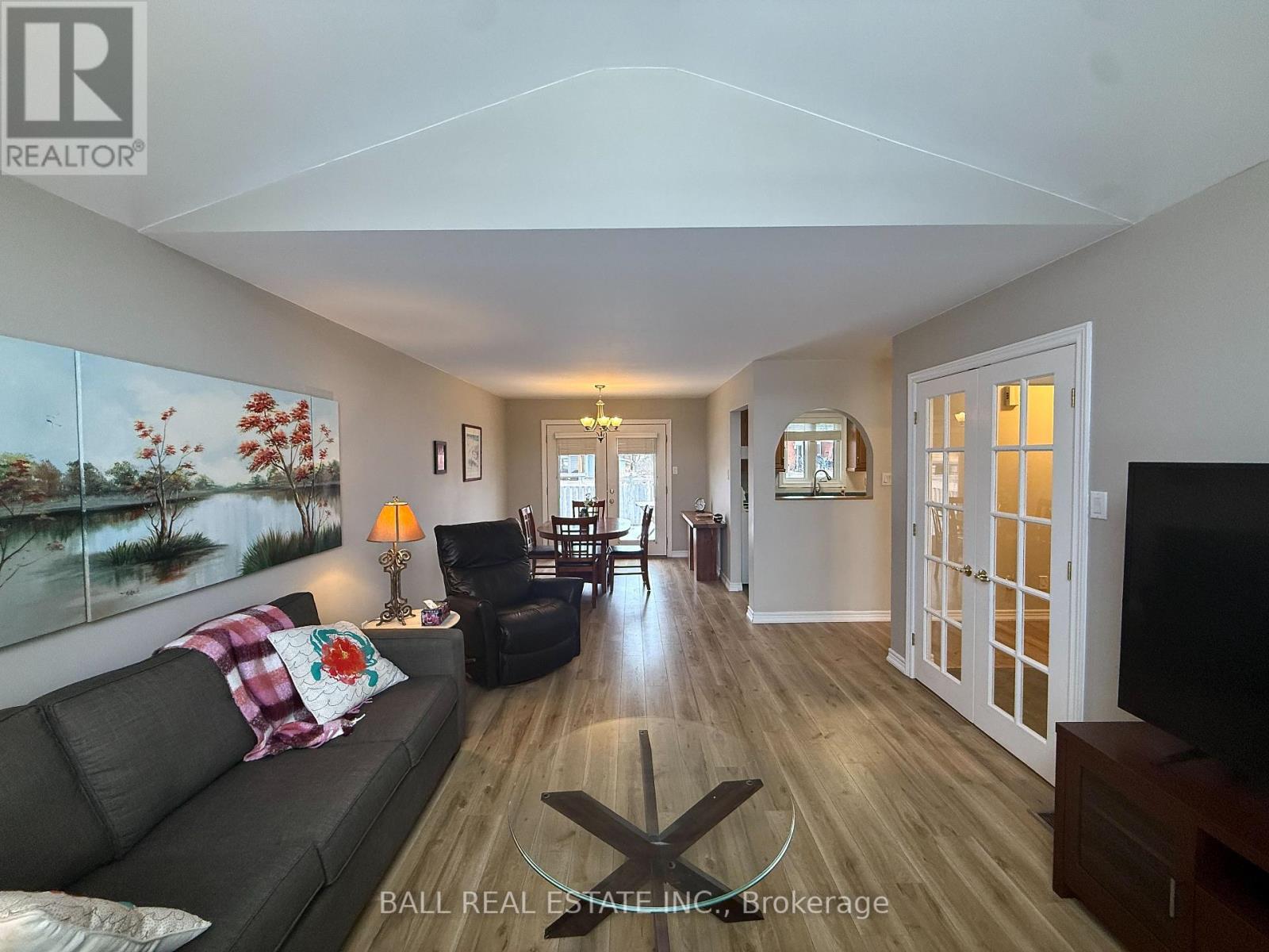 9 Francis Street, Selwyn, Ontario  K0L 2H0 - Photo 9 - X12913104