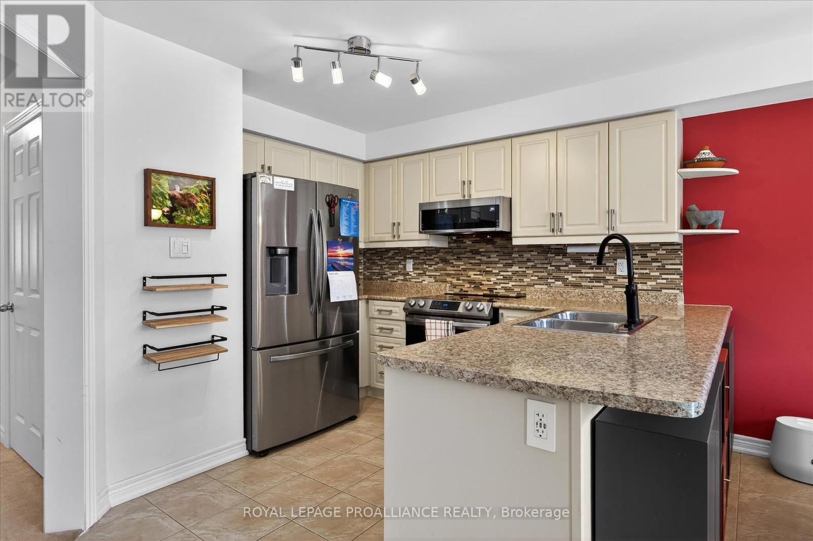 73 Briggs Grove, Peterborough (Monaghan Ward 2), Ontario  K9J 0C4 - Photo 11 - X12913172