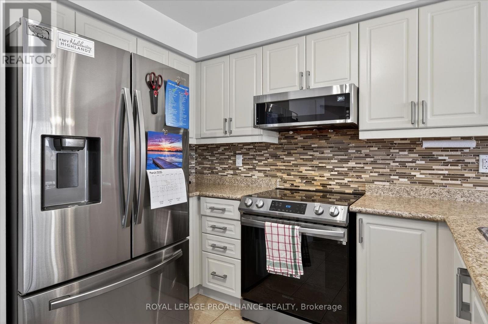 73 Briggs Grove, Peterborough (Monaghan Ward 2), Ontario  K9J 0C4 - Photo 12 - X12913172