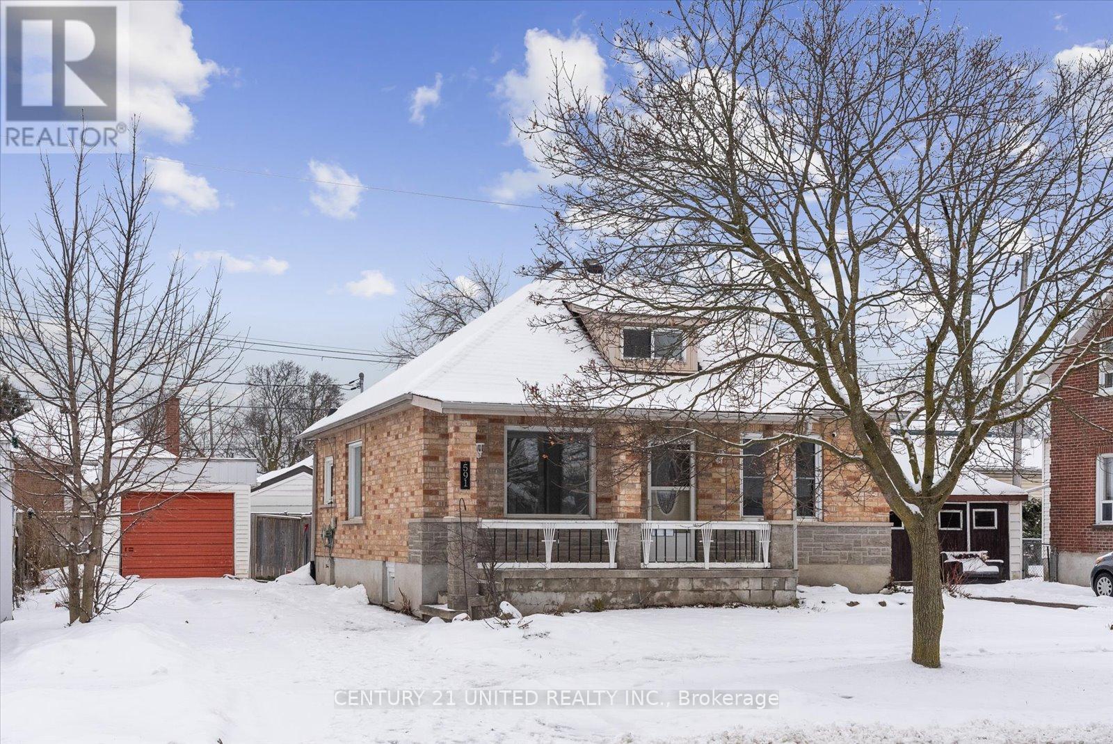 591 Mccannan Avenue, Peterborough (Town Ward 3), Ontario  K9J 4J7 - Photo 2 - X12913474