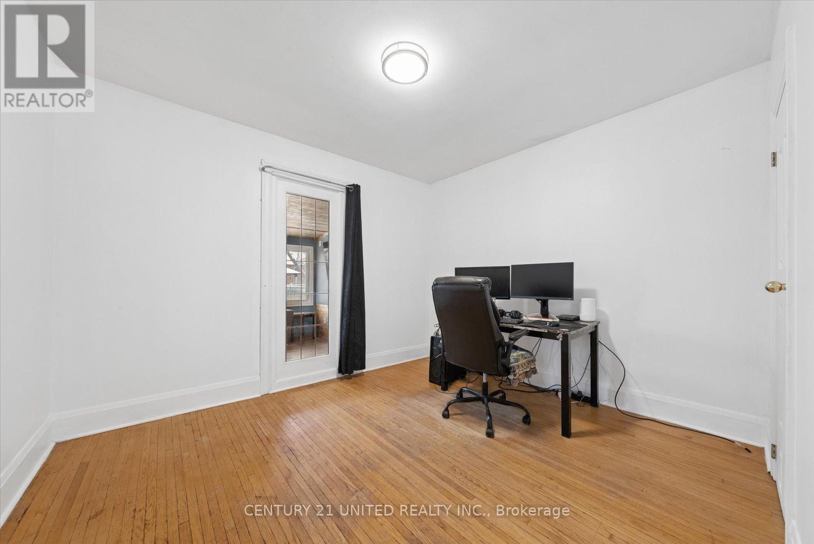 591 Mccannan Avenue, Peterborough (Town Ward 3), Ontario  K9J 4J7 - Photo 25 - X12913474