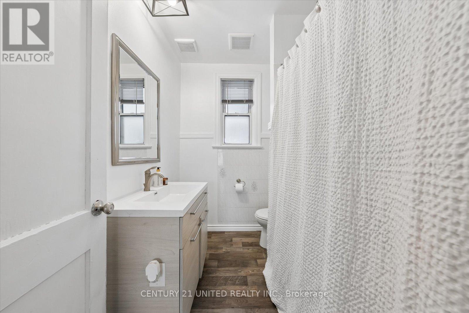 591 Mccannan Avenue, Peterborough (Town Ward 3), Ontario  K9J 4J7 - Photo 28 - X12913474