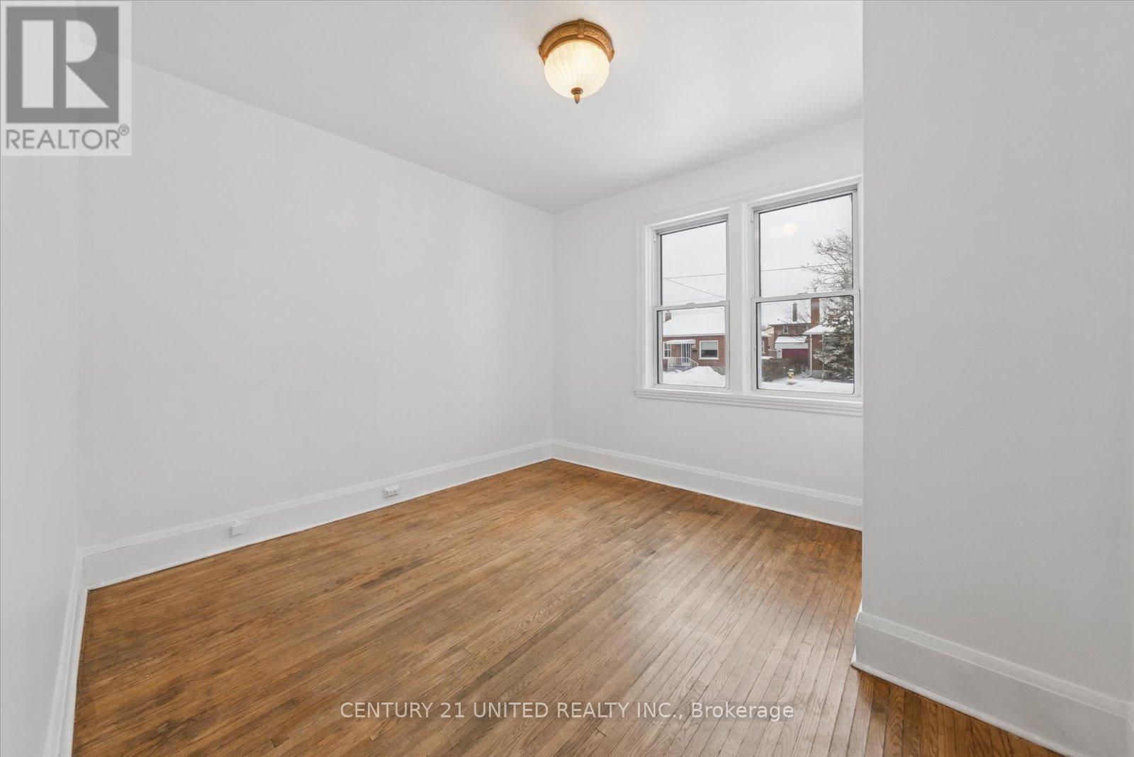 591 Mccannan Avenue, Peterborough (Town Ward 3), Ontario  K9J 4J7 - Photo 29 - X12913474