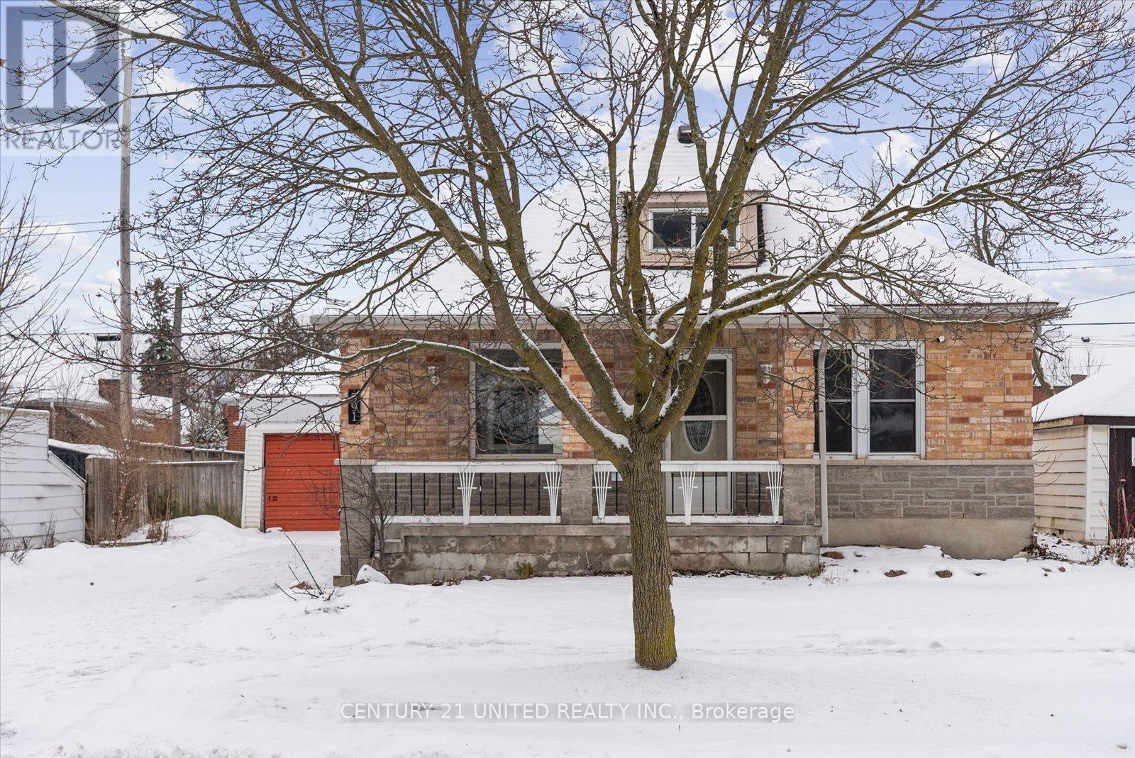 591 Mccannan Avenue, Peterborough (Town Ward 3), Ontario  K9J 4J7 - Photo 3 - X12913474