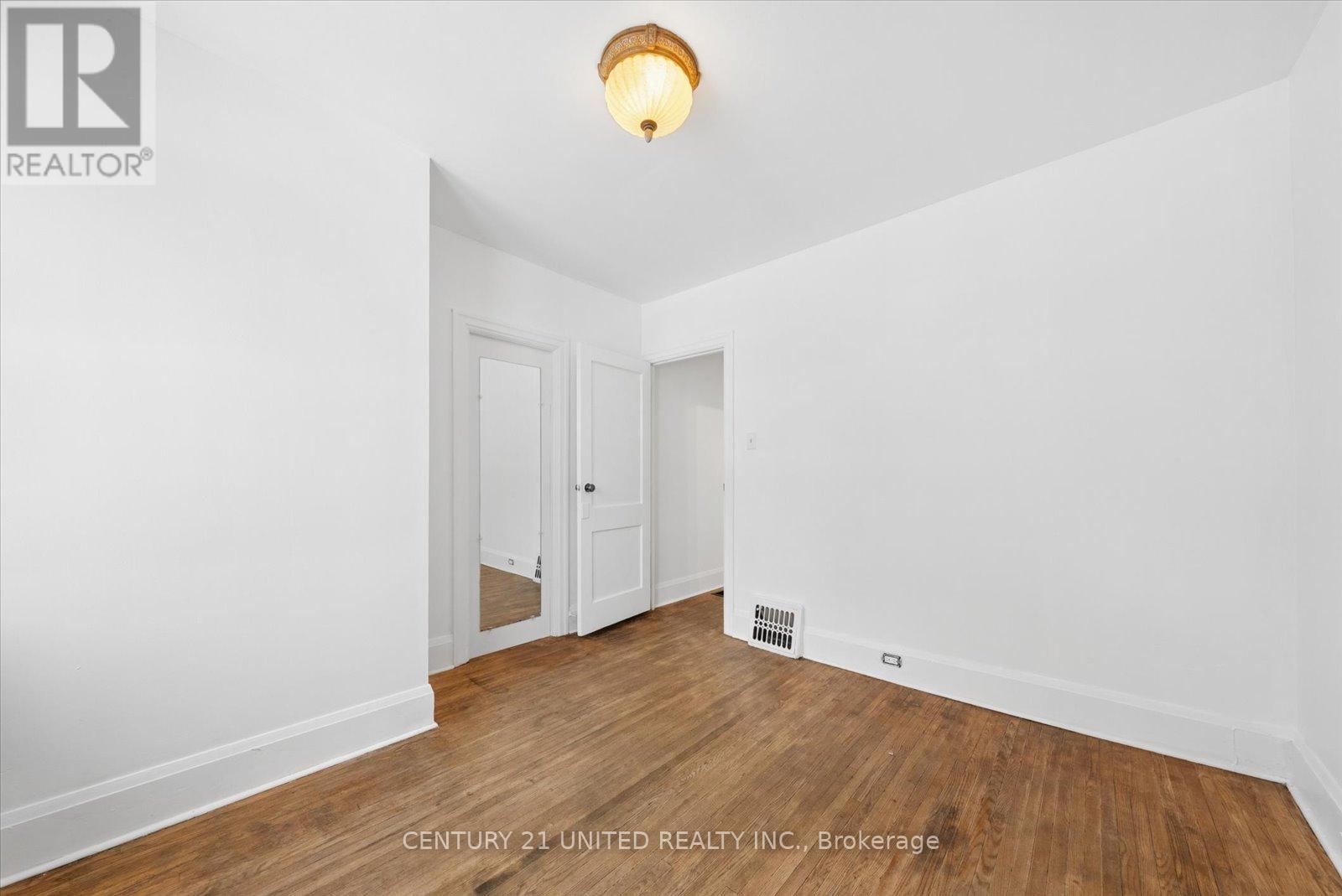 591 Mccannan Avenue, Peterborough (Town Ward 3), Ontario  K9J 4J7 - Photo 31 - X12913474