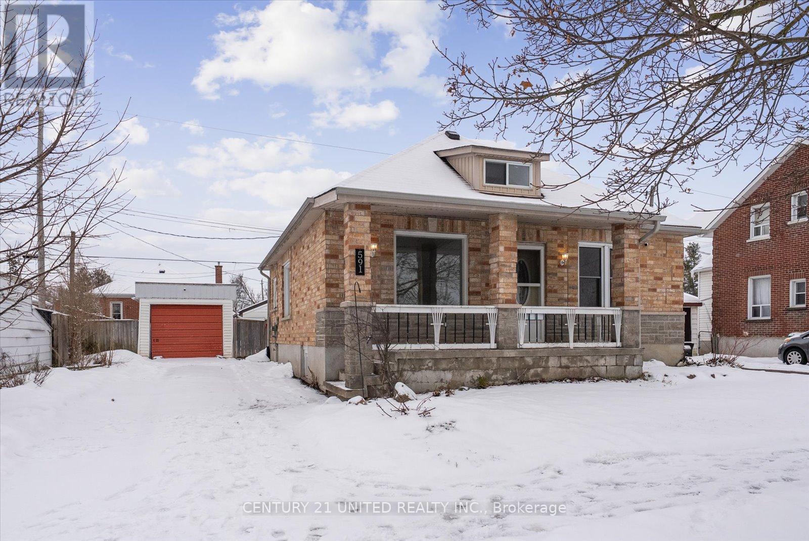 591 Mccannan Avenue, Peterborough (Town Ward 3), Ontario  K9J 4J7 - Photo 6 - X12913474