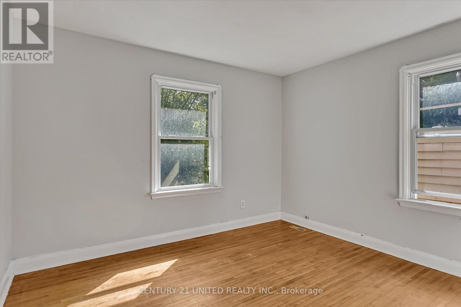 878 Chemong Road, Peterborough (Northcrest Ward 5), Ontario  K9H 5Z8 - Photo 16 - X12913512