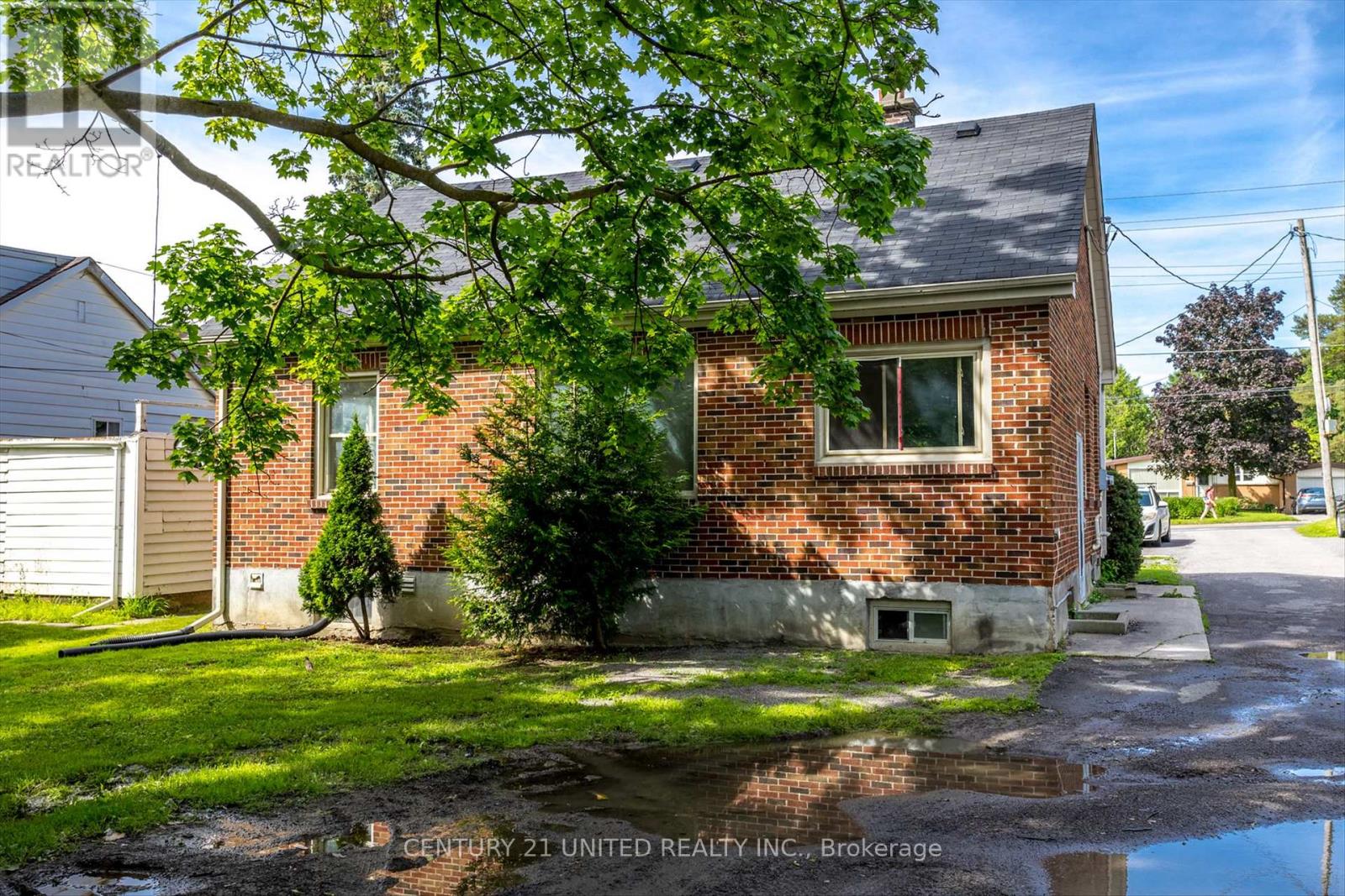 878 Chemong Road, Peterborough (Northcrest Ward 5), Ontario  K9H 5Z8 - Photo 24 - X12913512