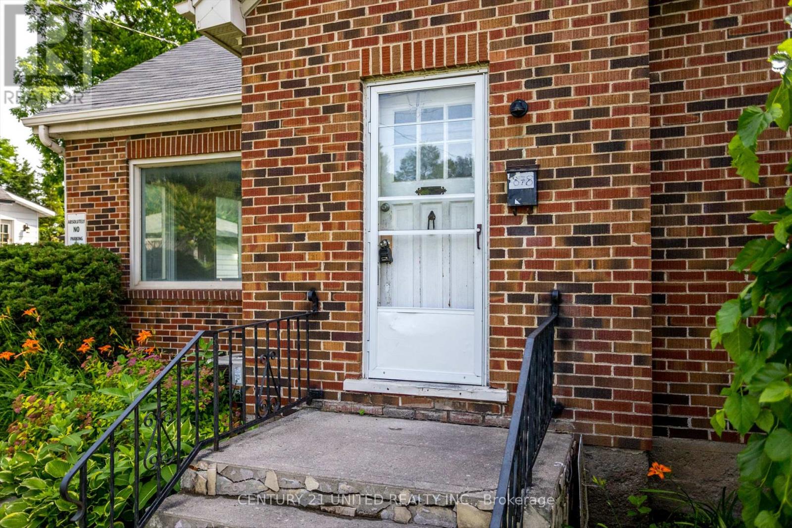 878 Chemong Road, Peterborough (Northcrest Ward 5), Ontario  K9H 5Z8 - Photo 3 - X12913512