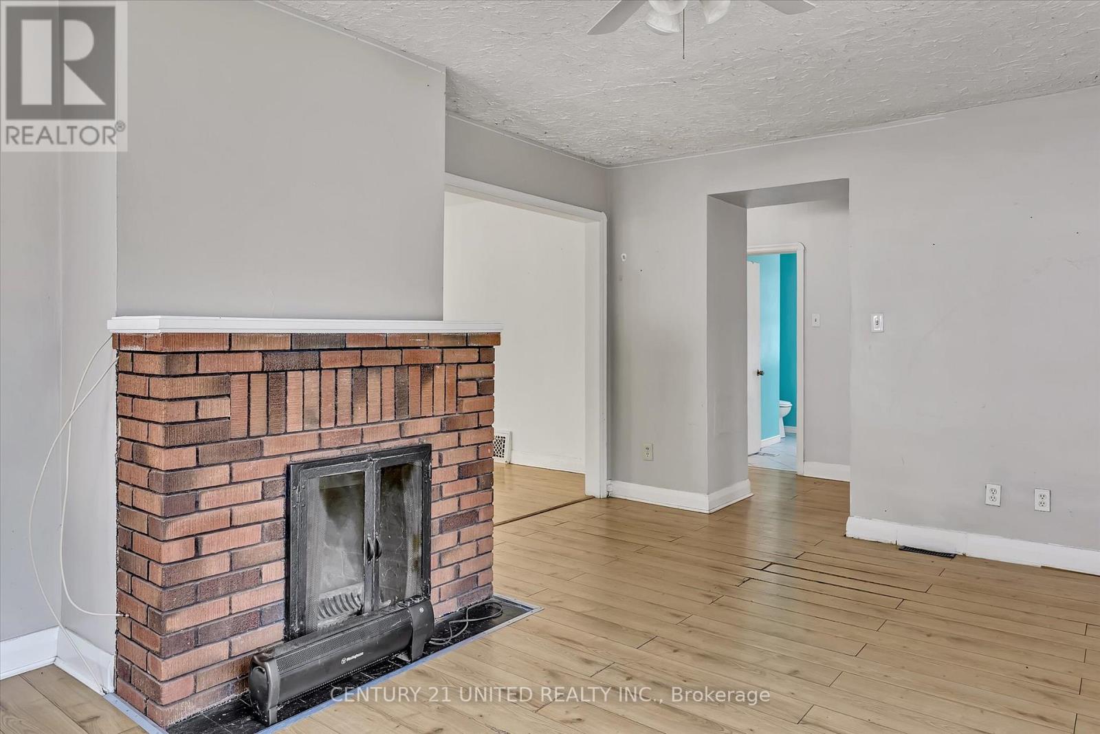 878 Chemong Road, Peterborough (Northcrest Ward 5), Ontario  K9H 5Z8 - Photo 7 - X12913512