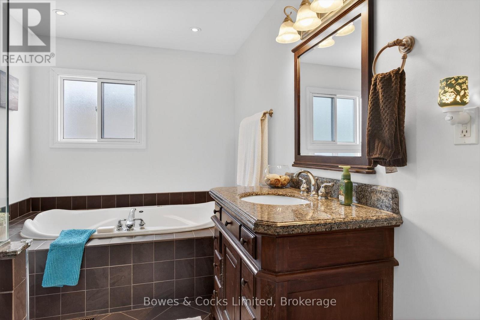 2233 Denure Drive, Peterborough (Monaghan Ward 2), Ontario  K9K 1V3 - Photo 26 - X12913698