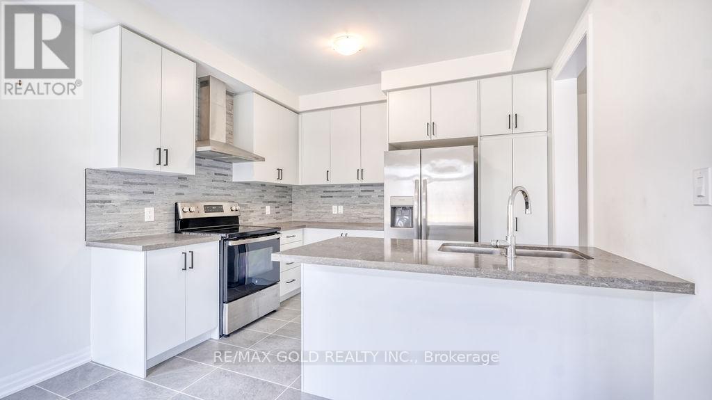 74 Northrop Avenue, Clarington (Newcastle), Ontario  L1B 1G9 - Photo 15 - E12914510