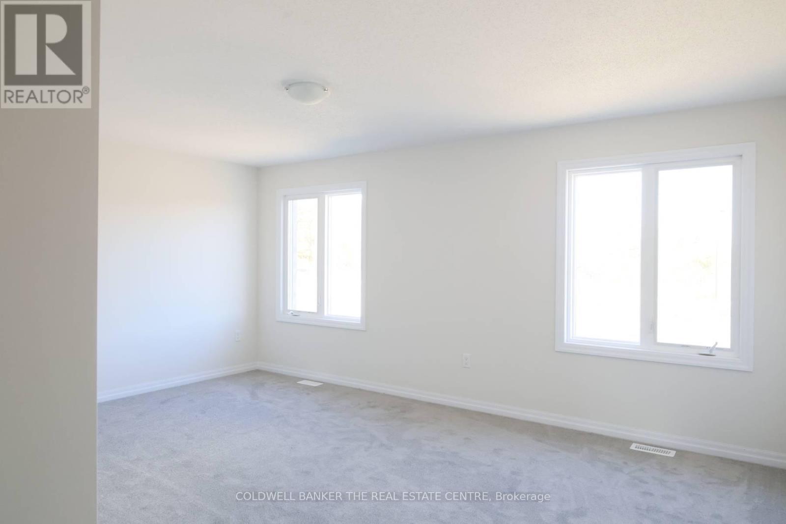 6 Fisher Road, Kawartha Lakes (Lindsay), Ontario  K9V 0P9 - Photo 32 - X12914646