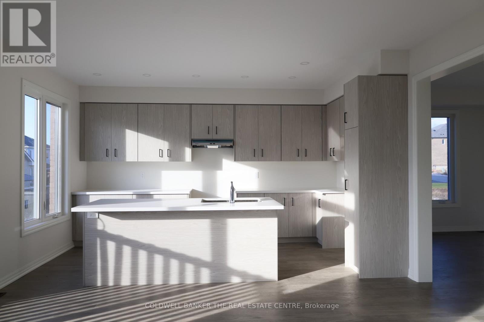 15 Fisher Road, Kawartha Lakes (Lindsay), Ontario  K9V 0E5 - Photo 13 - X12914806