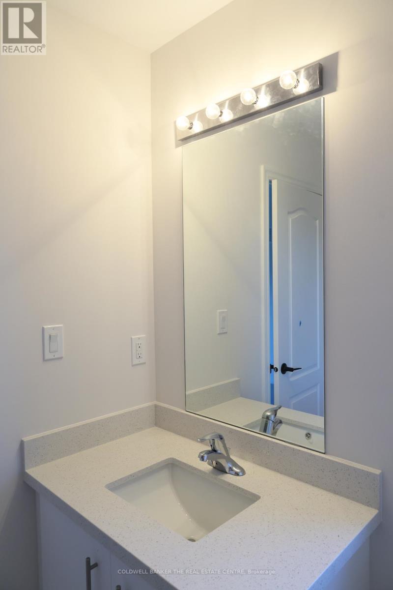 15 Fisher Road, Kawartha Lakes (Lindsay), Ontario  K9V 0E5 - Photo 22 - X12914806