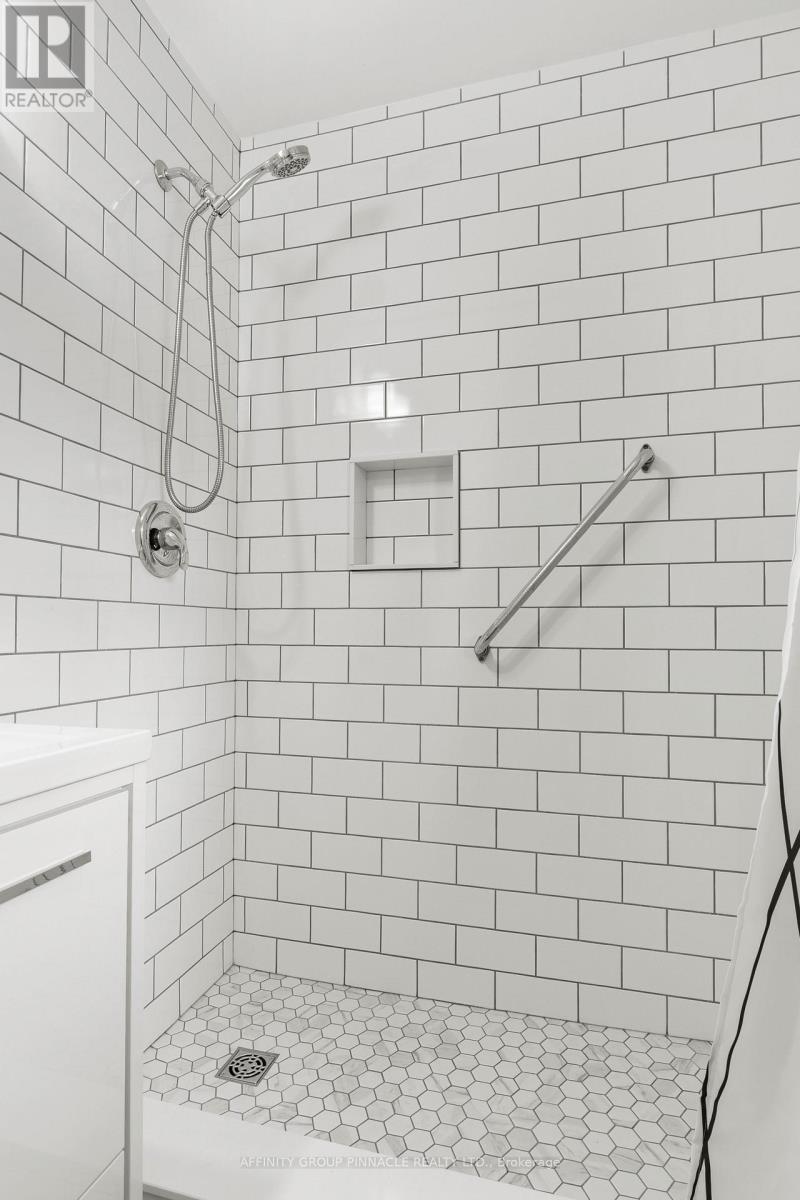 17 Richard Avenue, Kawartha Lakes (Lindsay), Ontario  K9V 5H4 - Photo 16 - X12915046