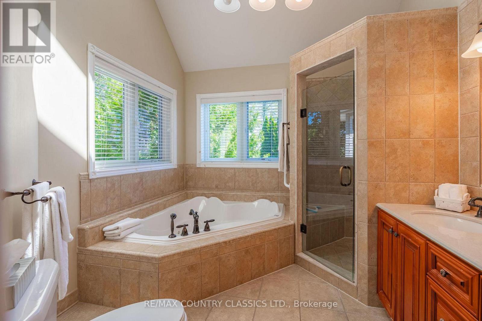 119 Fire Route 89b, North Kawartha, Ontario  K0L 1A0 - Photo 25 - X12915056