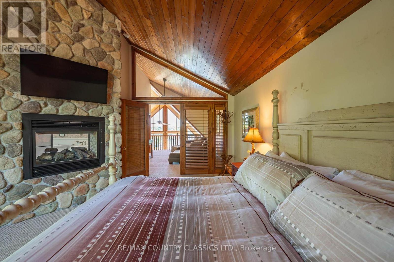 119 Fire Route 89b, North Kawartha, Ontario  K0L 1A0 - Photo 42 - X12915056