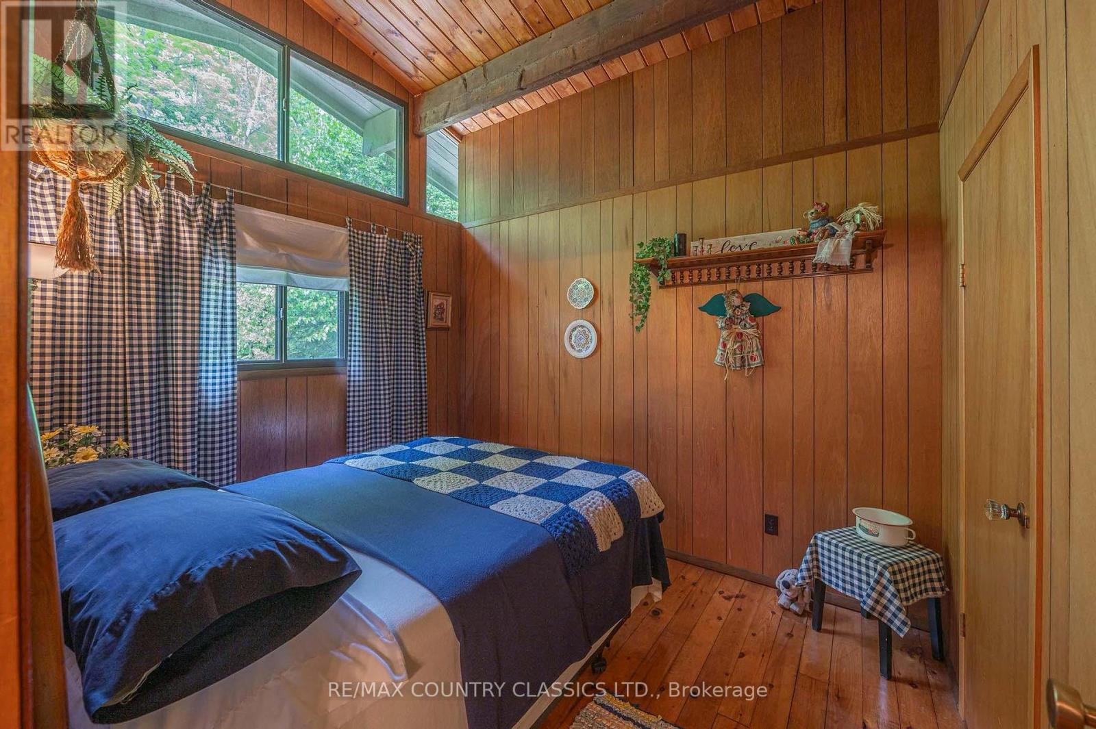 217 Moffat Road, North Kawartha, Ontario  K0L 1A0 - Photo 33 - X12915058