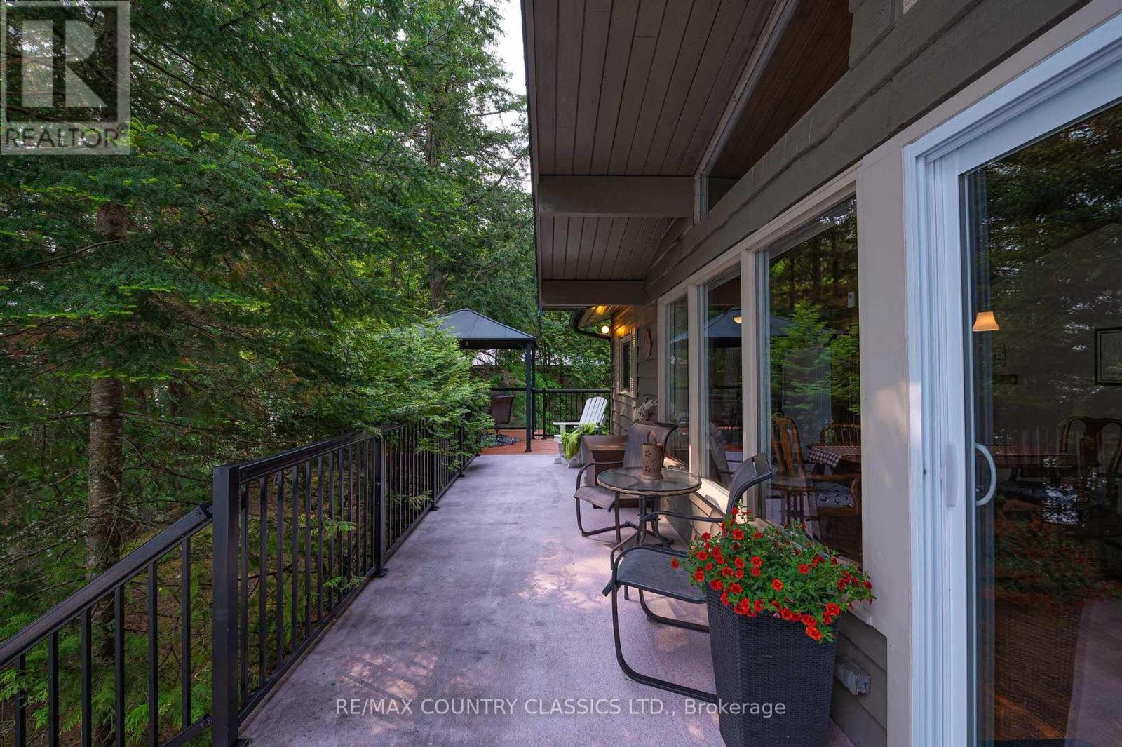 217 Moffat Road, North Kawartha, Ontario  K0L 1A0 - Photo 9 - X12915058