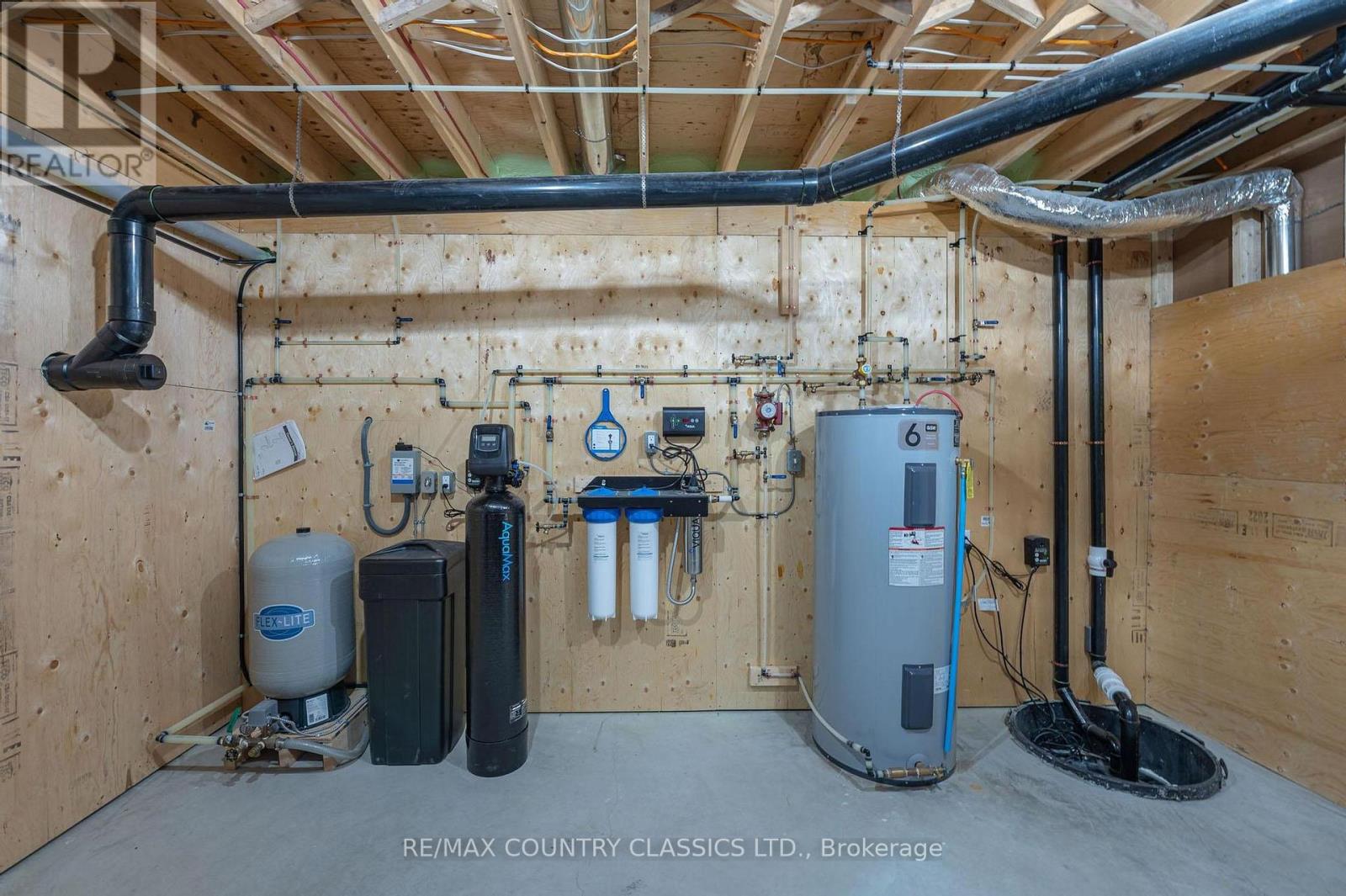 400 Antelope Trail, North Kawartha, Ontario  K0L 1A0 - Photo 48 - X12915068