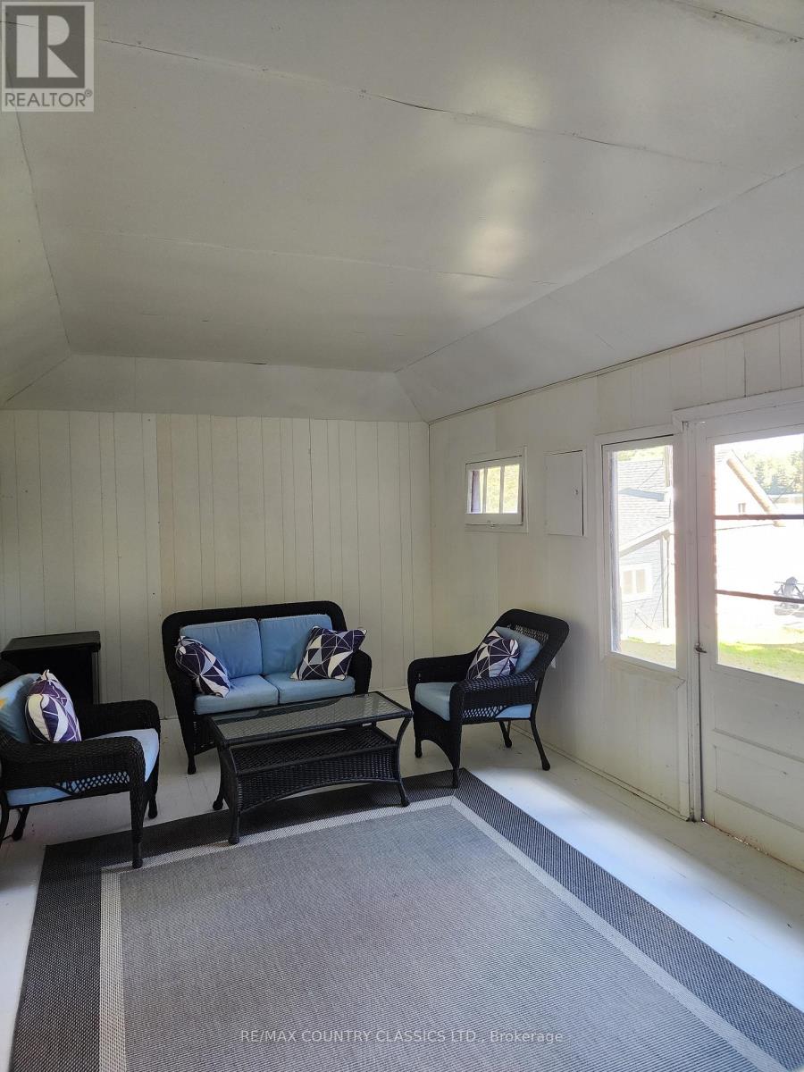 24 Daniels Lane, North Kawartha, Ontario  K0L 1A0 - Photo 10 - X12915084