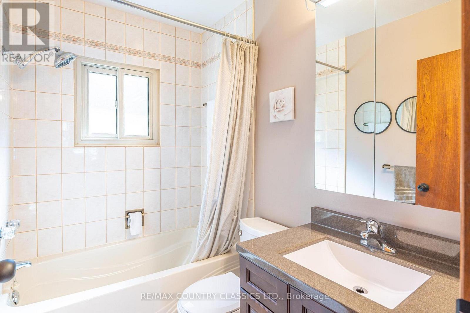 27 Martin Lane, North Kawartha, Ontario  K0L 1A0 - Photo 16 - X12915090