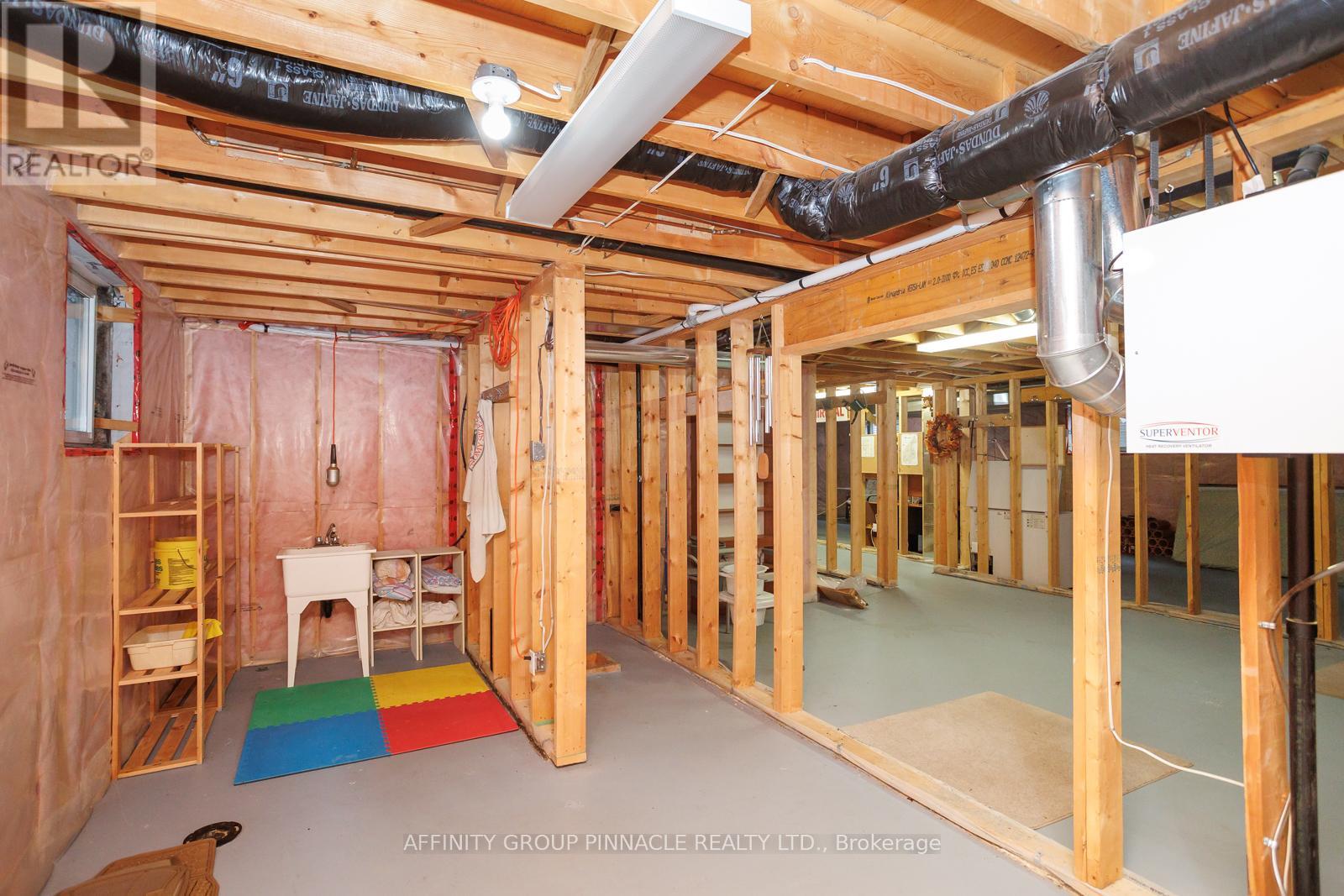 33 Green Arbour Way, Kawartha Lakes (Lindsay), Ontario  K9V 0E7 - Photo 34 - X12915702