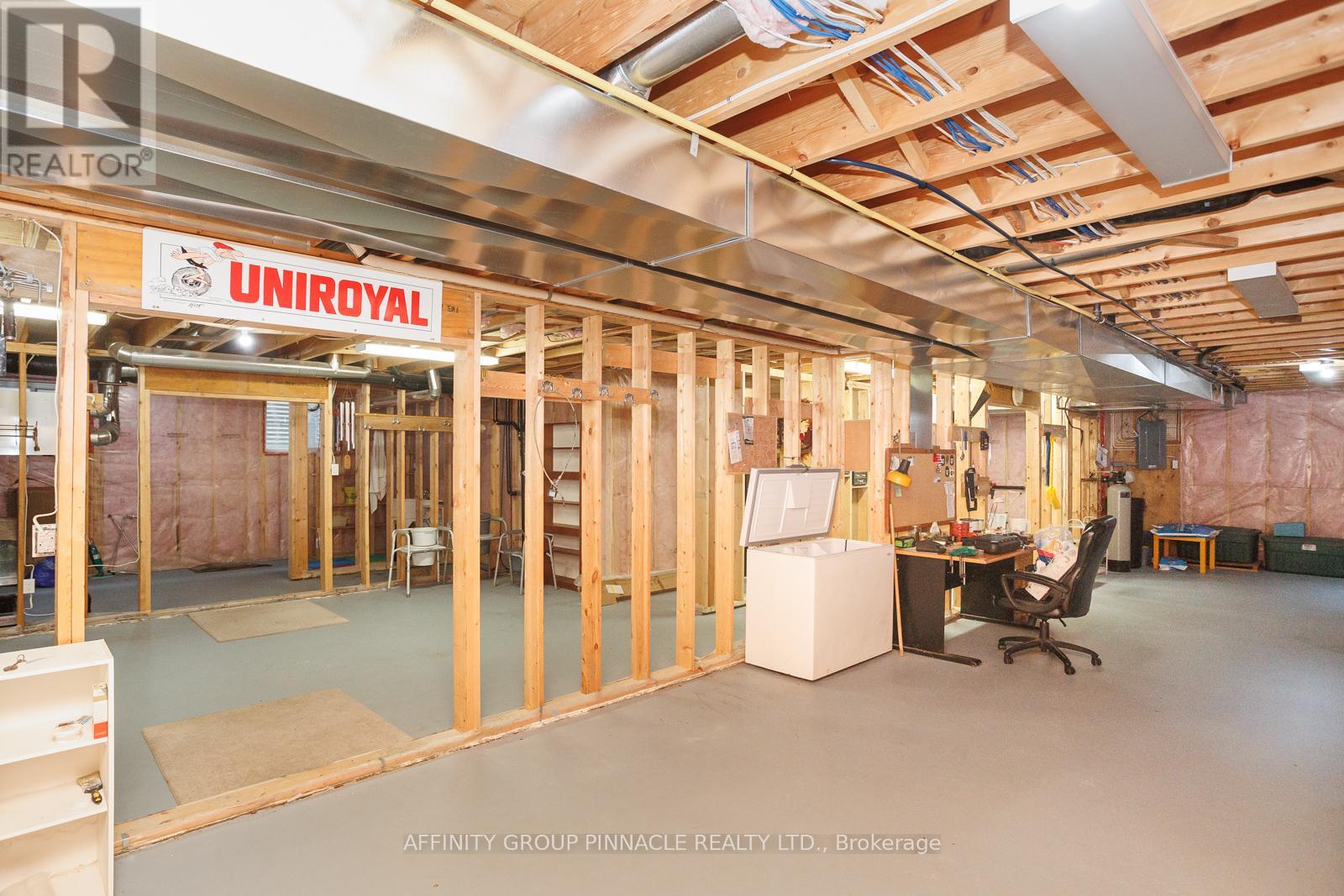 33 Green Arbour Way, Kawartha Lakes (Lindsay), Ontario  K9V 0E7 - Photo 36 - X12915702