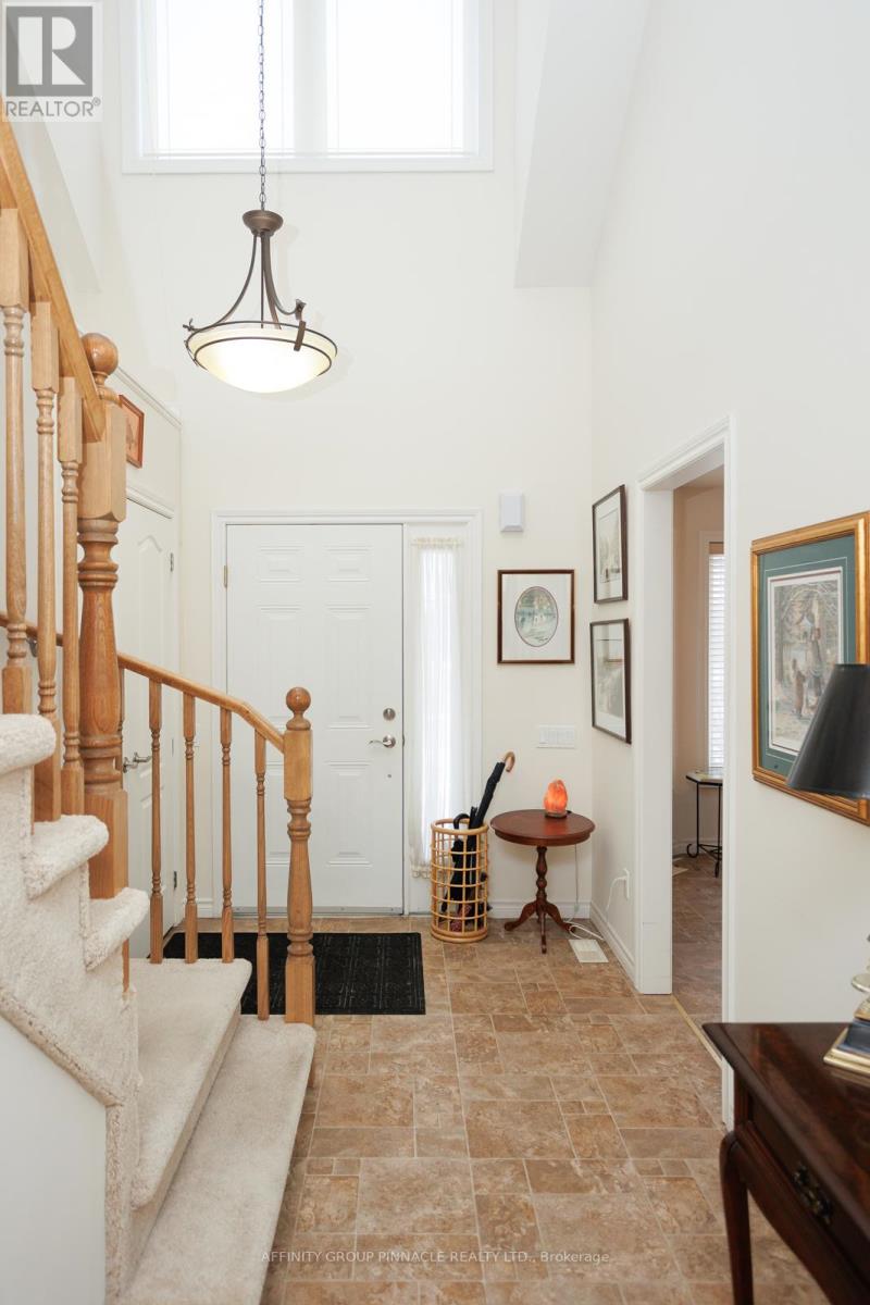 33 Green Arbour Way, Kawartha Lakes (Lindsay), Ontario  K9V 0E7 - Photo 5 - X12915702
